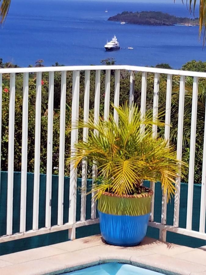 Les Petites Fleurs De Poirier Villa Bouillante Exterior foto